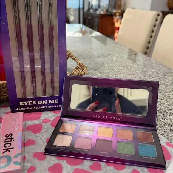 ❤️VALENTINE 🎉”SALE”🎉BUNDLE Makeup/Skincare NEW
💝💘💗 - Picture 8 of 12